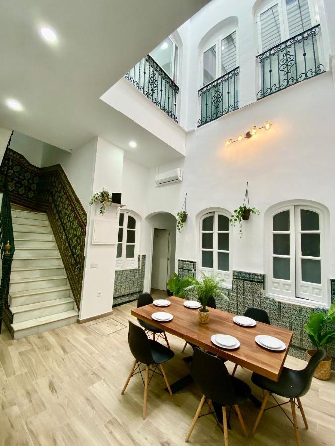 Triana Riverside Guesthouse Siviglia Esterno foto