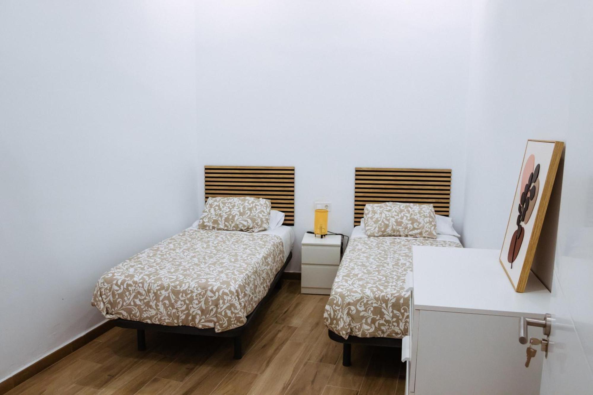 Triana Riverside Guesthouse Siviglia Esterno foto